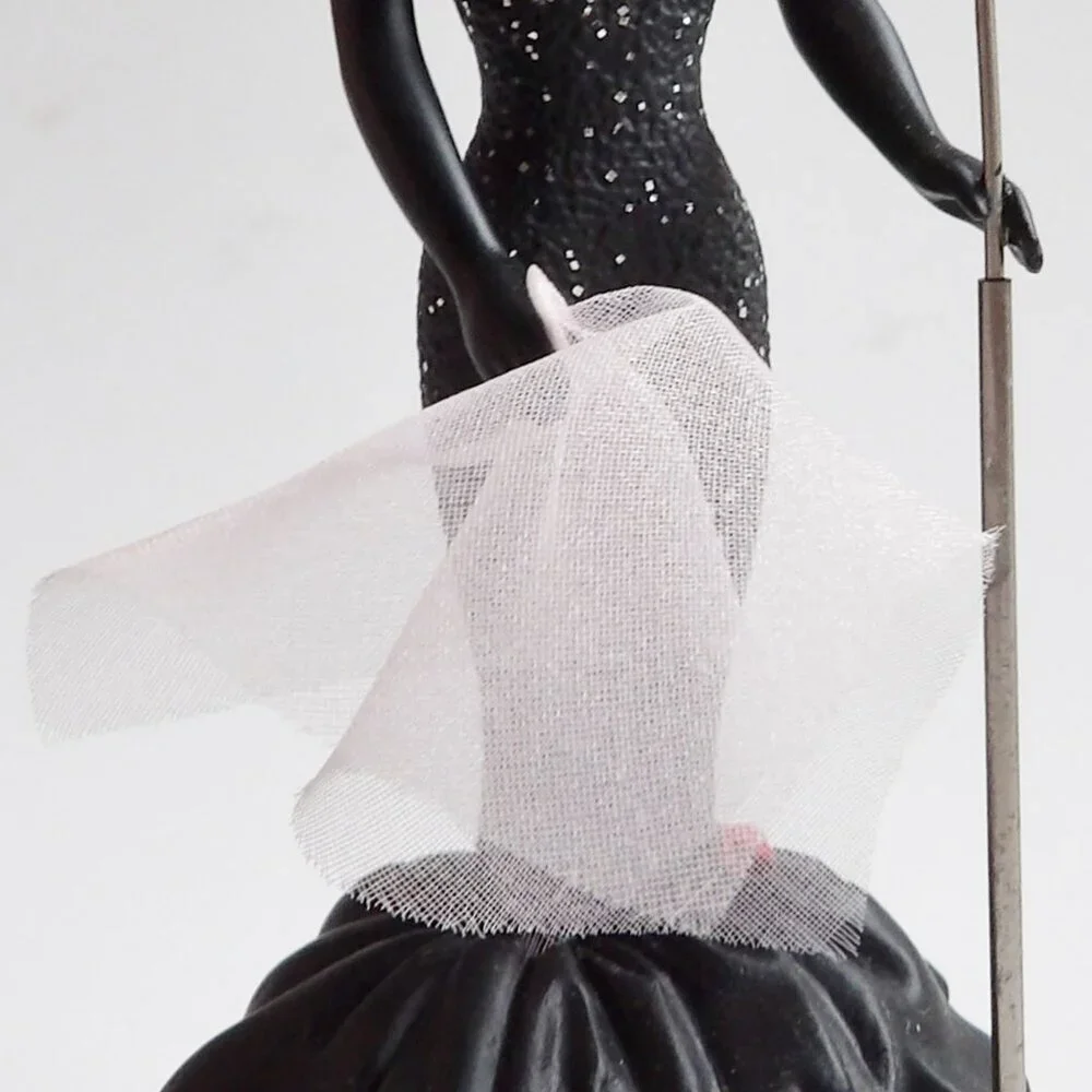 Hallmark Keepsake BARBIE Solo In The Spotlight Ornament in Box Vintage Look 1995